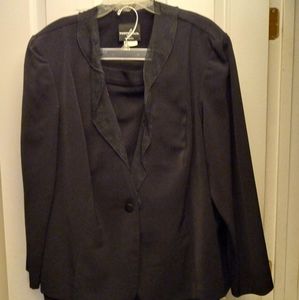 Black, 3- PC suit w/ lace details